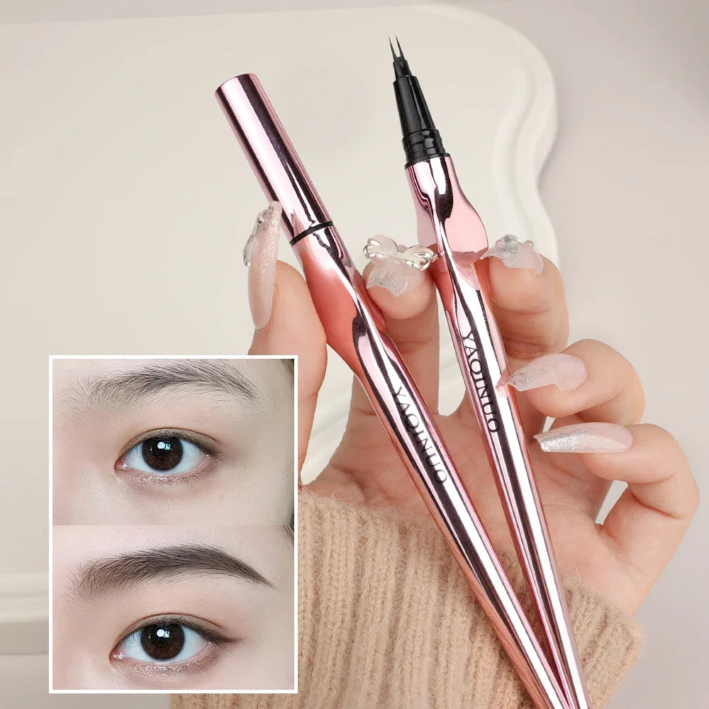 Crayon eye-liner pour sourcils